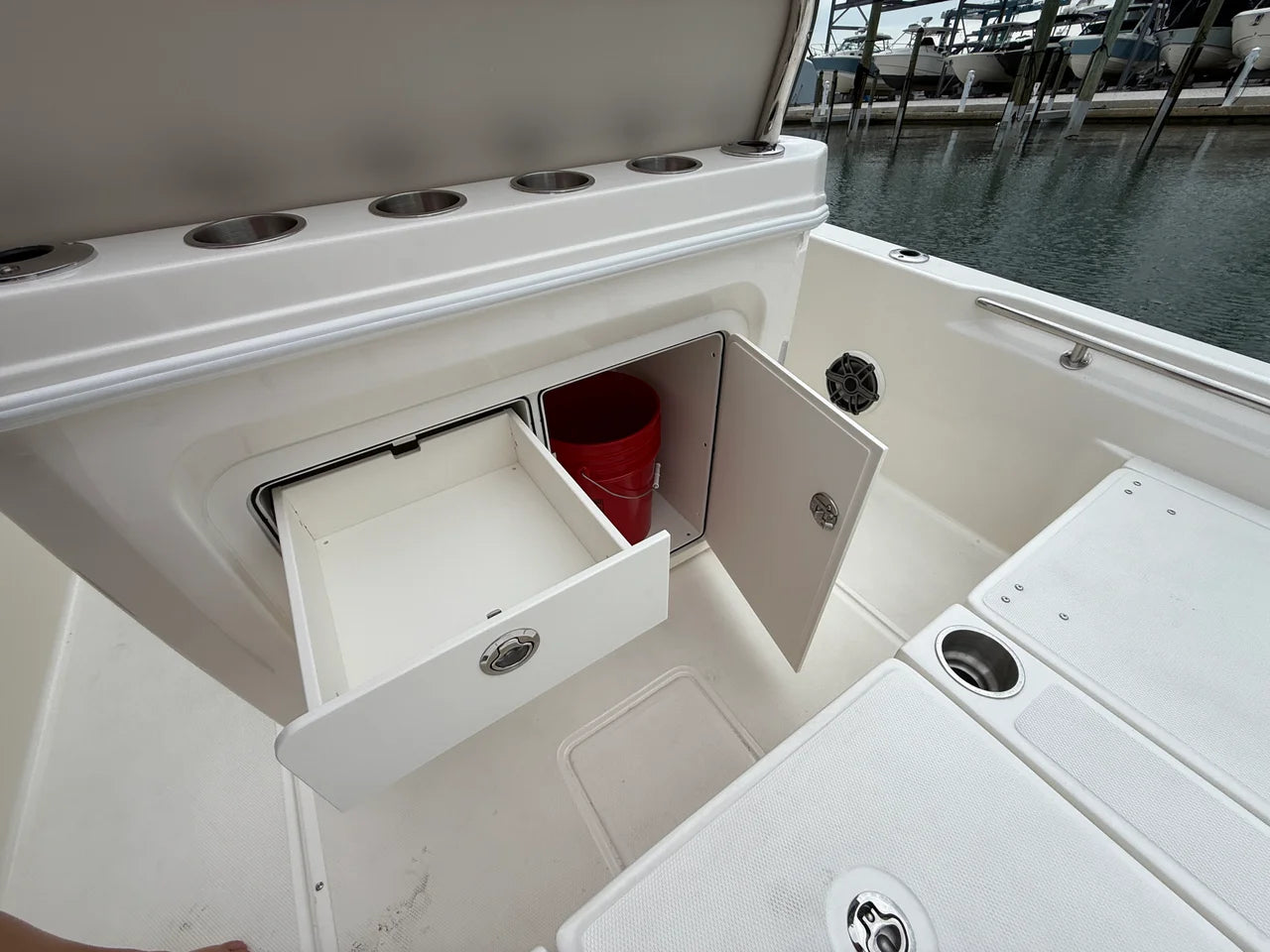 2026 Boston Whaler 250 Dauntless 25.0 feet, Sarasota, FL #19