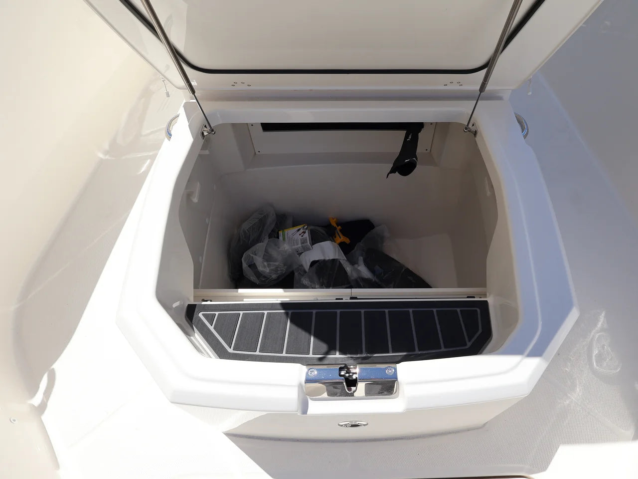 2026 Boston Whaler 280 Dauntless 28.0 feet, Naples, Florida #37