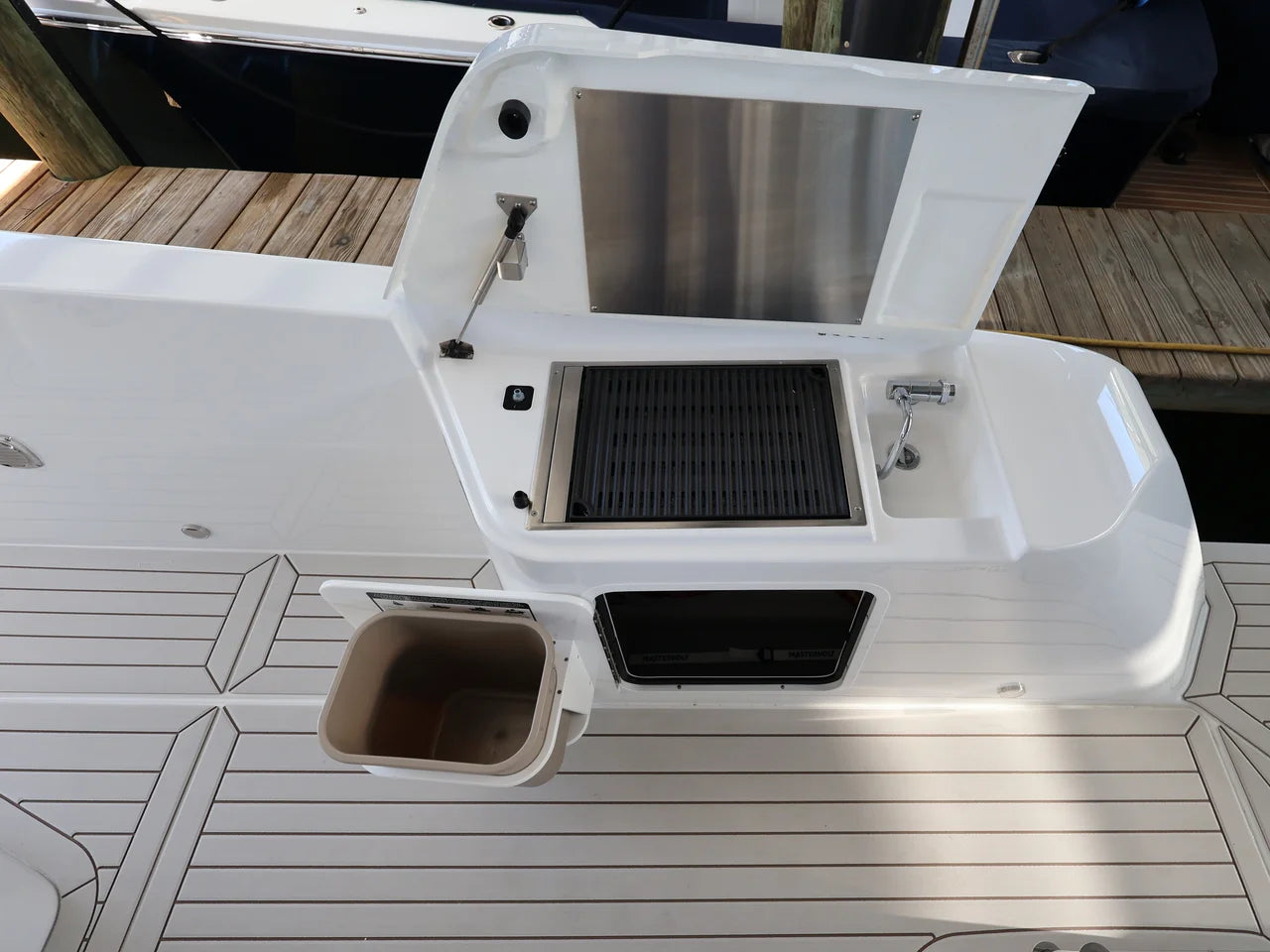 2026 Cruisers Yachts 38 VTR 38.0 feet, Naples, Florida #19