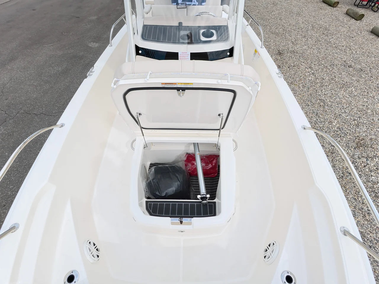 2027 Boston Whaler 220 Dauntless 22.0 feet, Norwalk, Connecticut #19