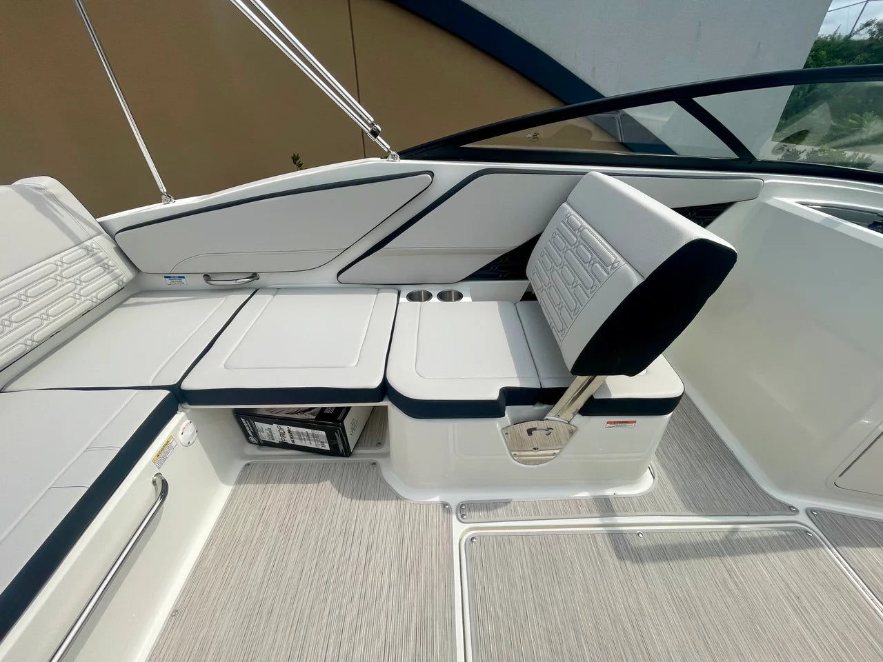 2026 Sea Ray SPX 210 Outboard 21.0 feet, Danvers, Massachusetts #8