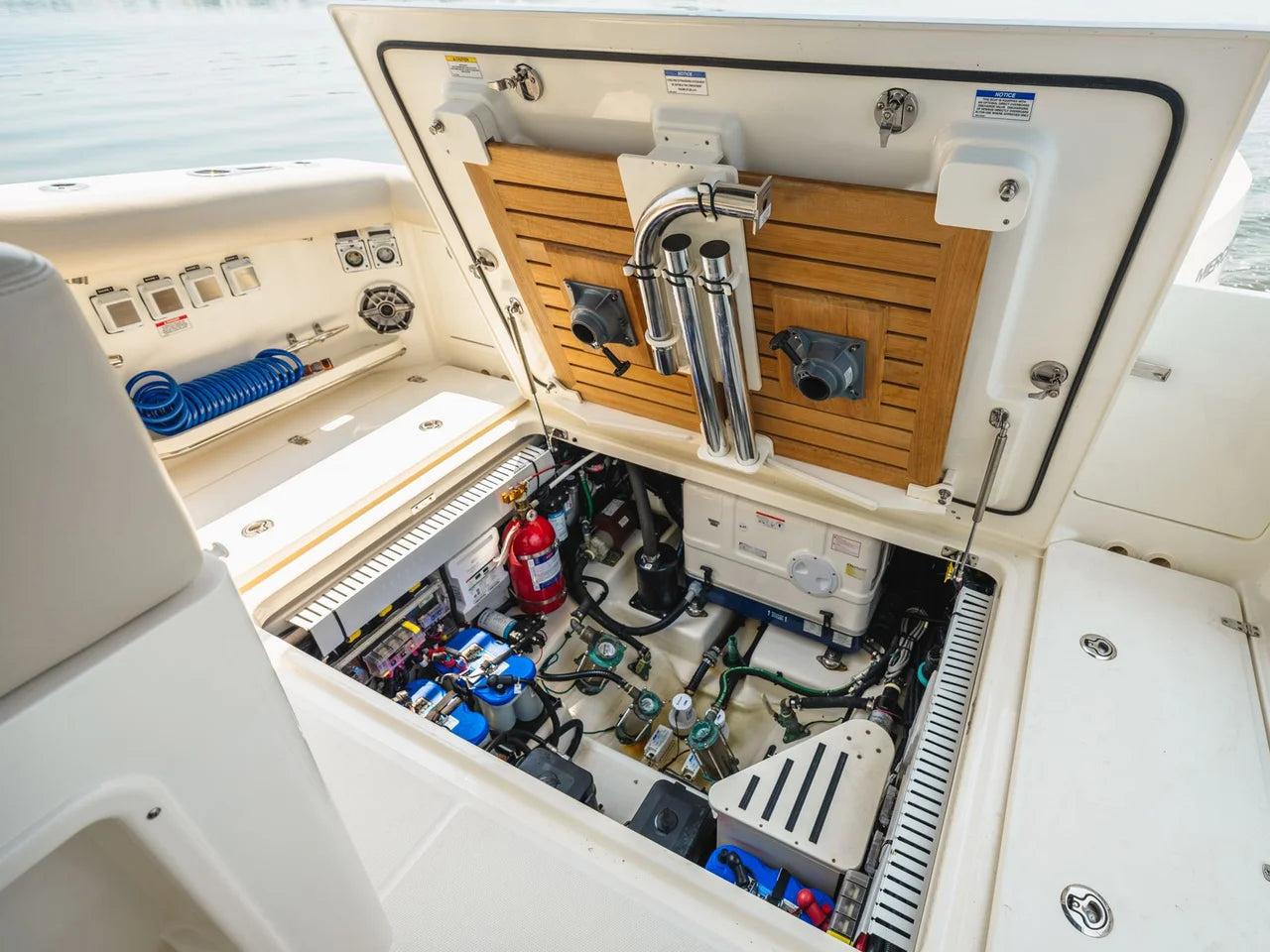 2022 Boston Whaler 380 Realm 38.0 feet, Charleston, SC #6