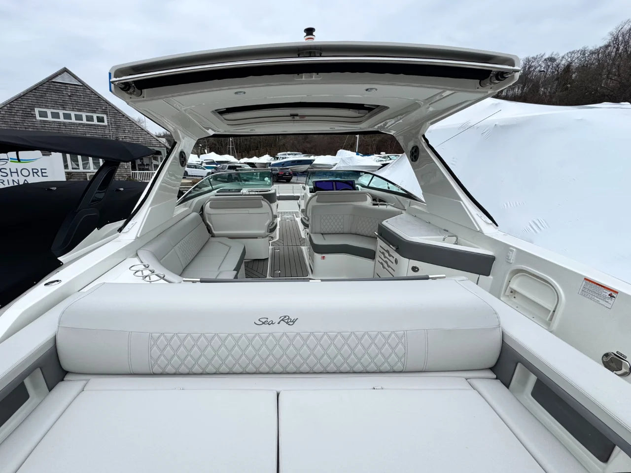 2026 Sea Ray SLX 310 Outboard 31.0 feet, Huntington, NY #16