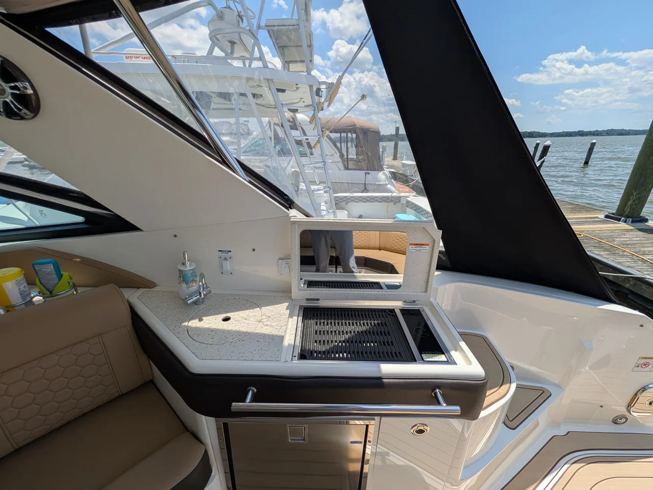 2019 Sea Ray 320 SUNDANCER 32.0 feet, Chesapeake City, MD #12