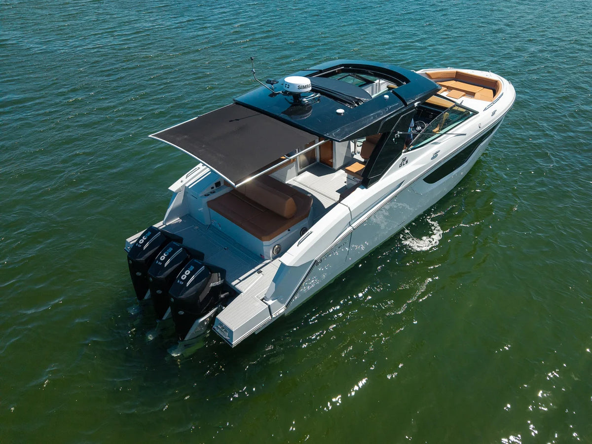 2027 Cruisers Yachts 38 GLS Outboard 38.0 feet, Miami, FL #13