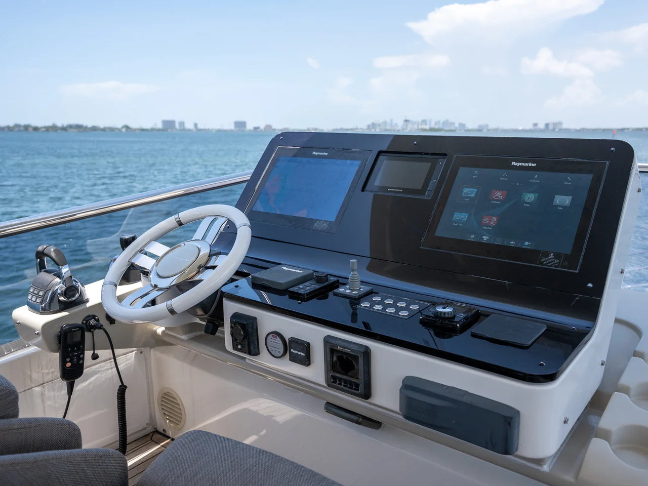 2018 Azimut 60 Flybridge 60.0 feet, Miami, FL #26