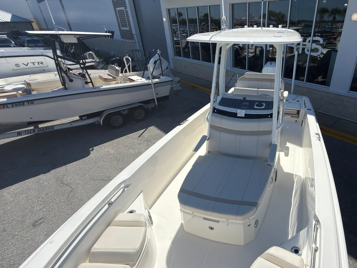 2027 Boston Whaler 250 Dauntless 25.0 feet, Panama City, FL #12