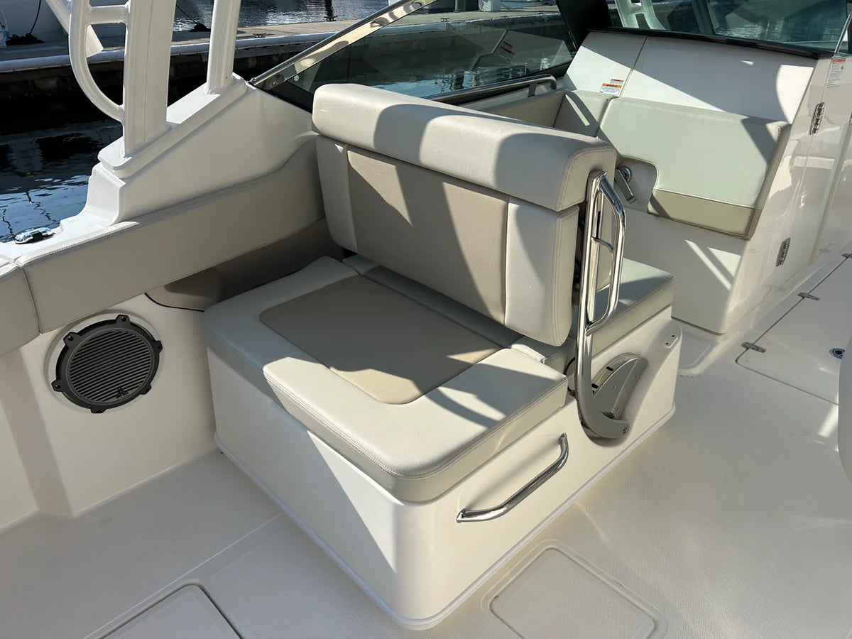 2027 Boston Whaler 240 Vantage 24.0 feet, Pensacola, Florida #14