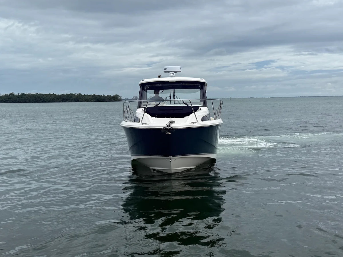 2024 Boston Whaler 325 CONQUEST 32.0 feet, Sarasota, FL #3