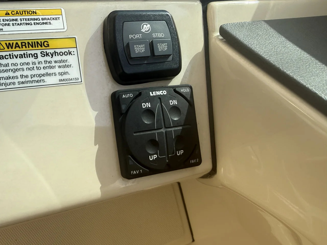 2018 Boston Whaler 320 VANTAGE 32.0 feet, Pompano Beach, Florida #53