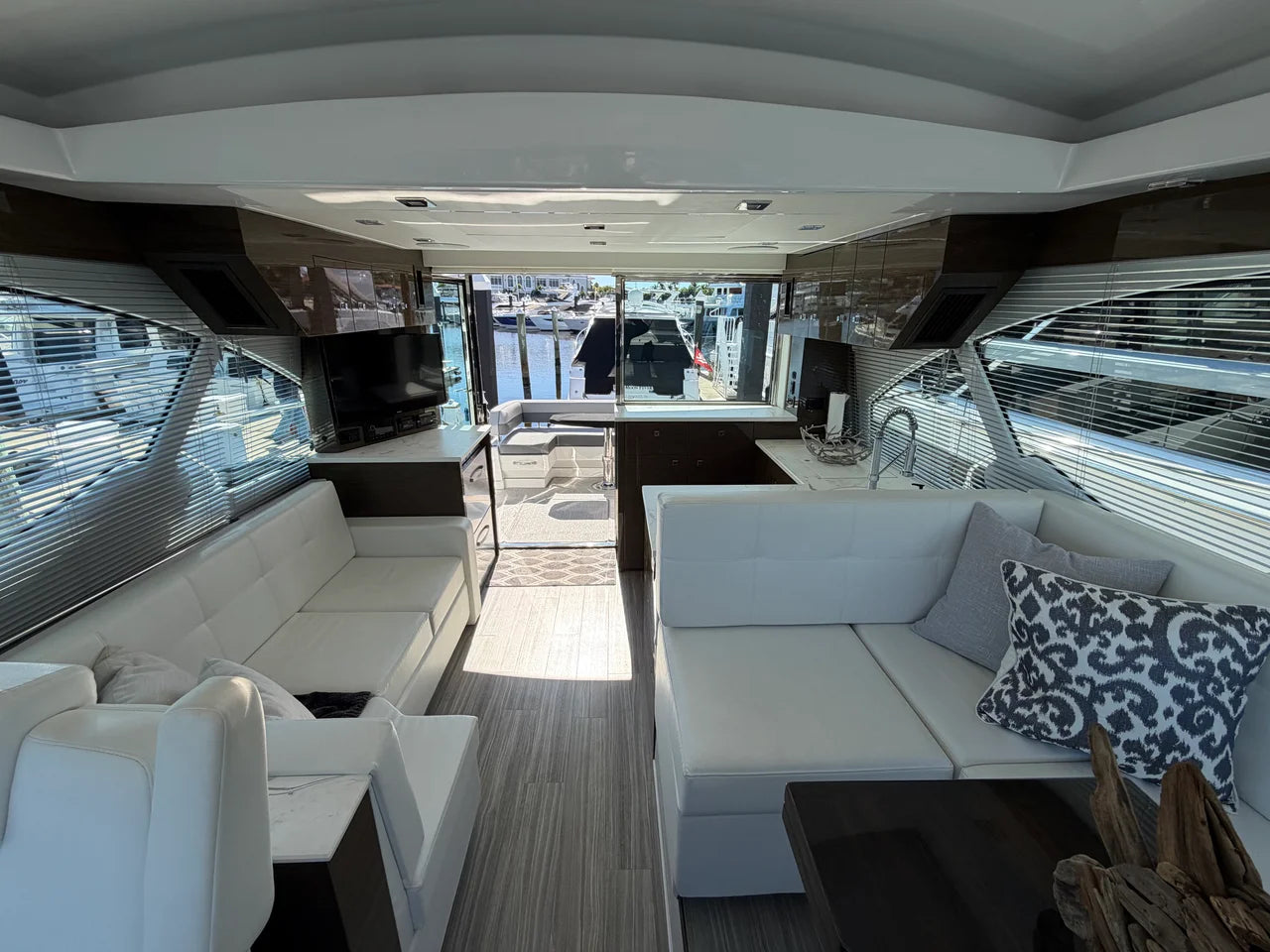 2020 Cruisers Yachts 50 CANTIUS 50.0 feet, Fort Myers, FL #20