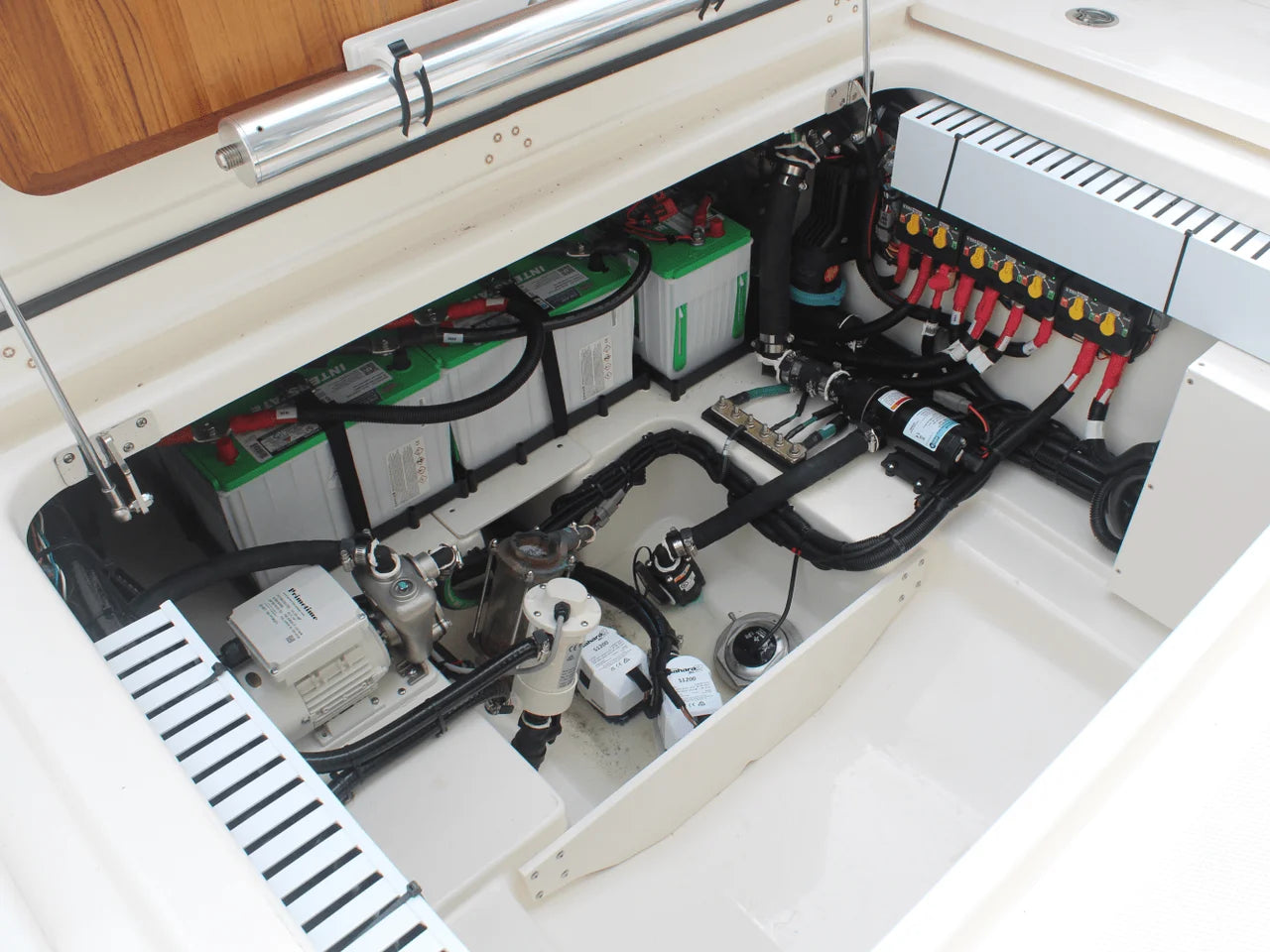2026 Boston Whaler 330 Vantage 33.0 feet, Wrightsville Beach, North Carolina #25