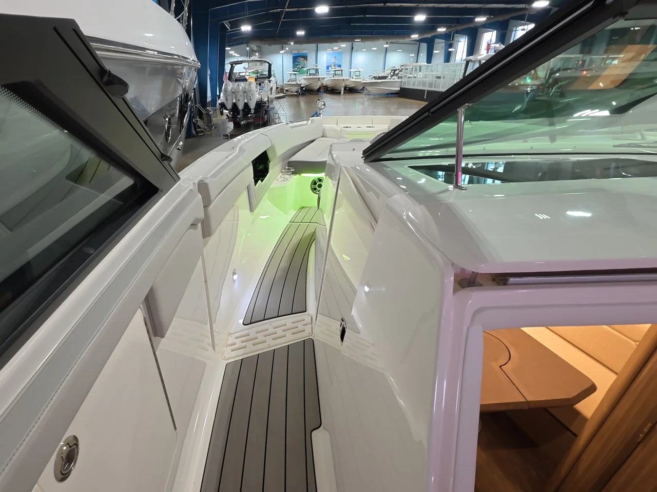 2026 Sea Ray SLX 400 Outboard 40.0 feet, Lake Ozark, MO #19