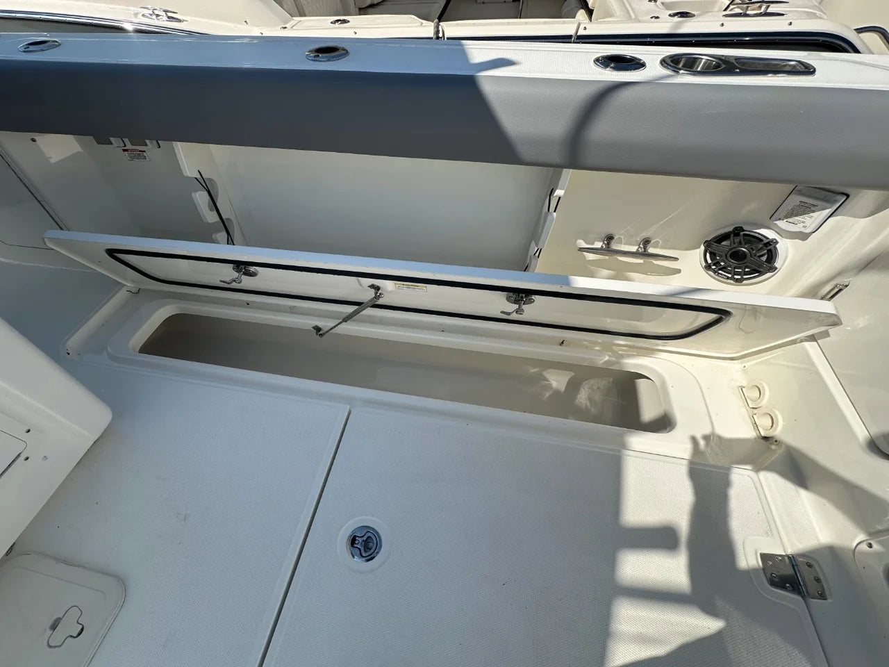 2024 Boston Whaler 330 Outrage 33.0 feet, Dennis, New Jersey #8