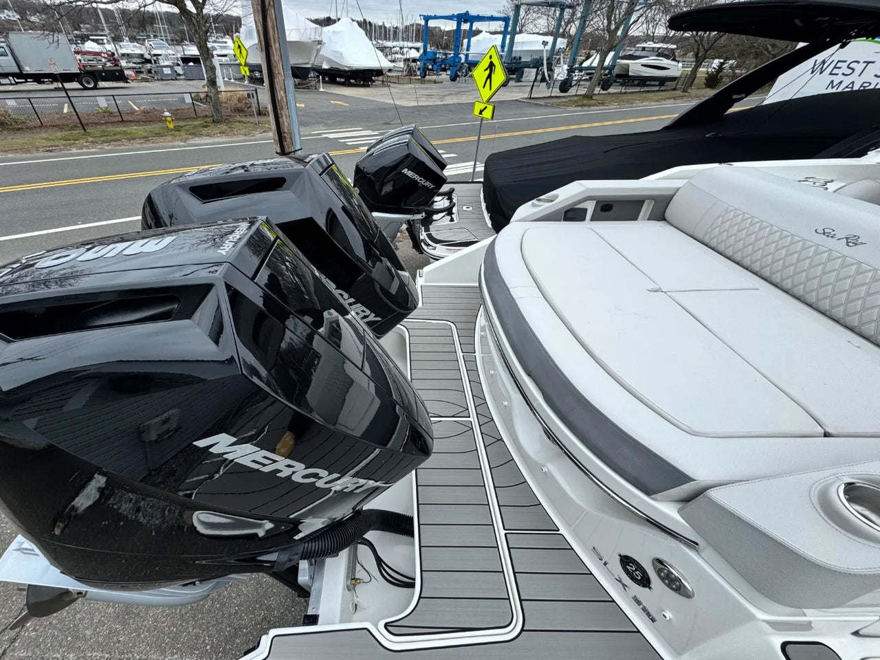 2026 Sea Ray SLX 310 Outboard 31.0 feet, Huntington, NY #7