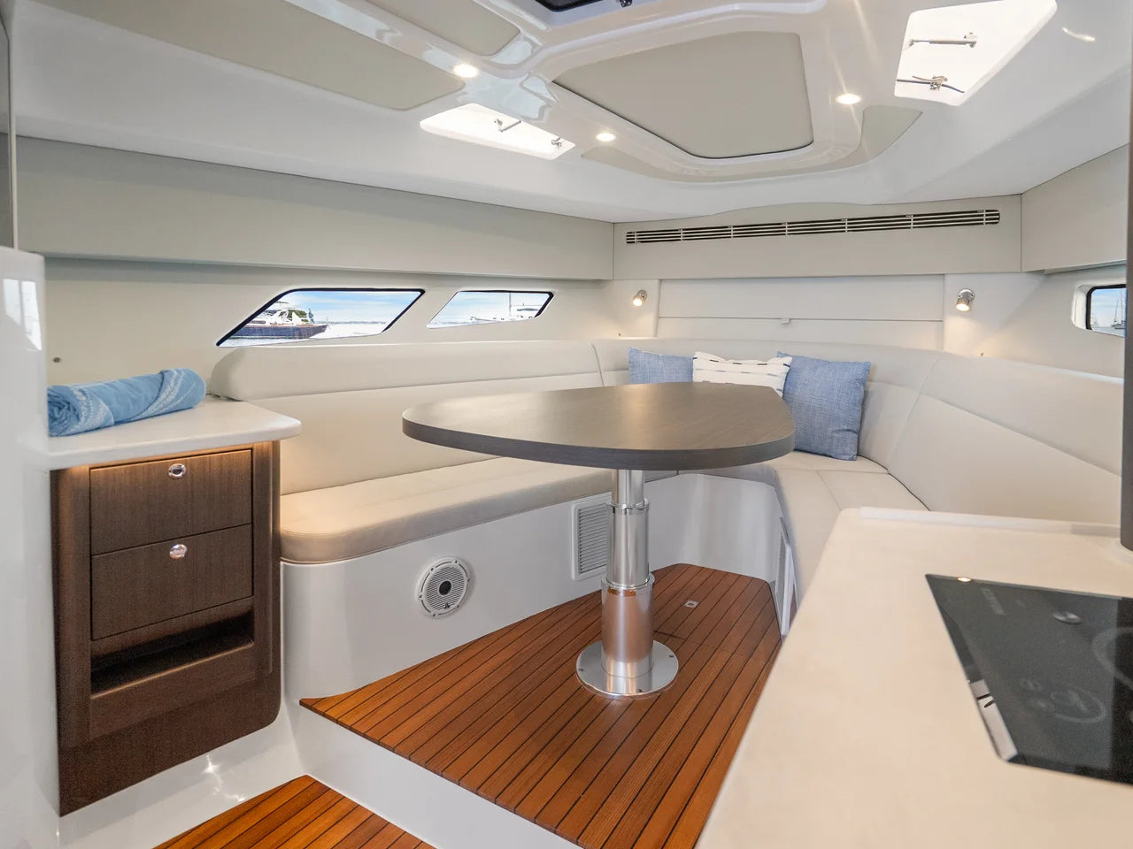 2024 Intrepid 477 EVOLUTION 47.0 feet, Dania, FL #36