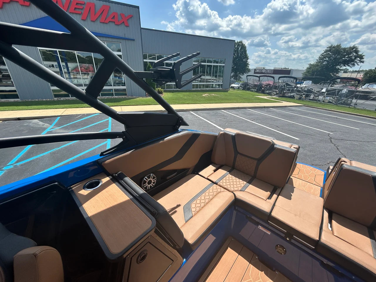 2026 Yamaha 255XD 25.0 feet, Greenville, SC #8