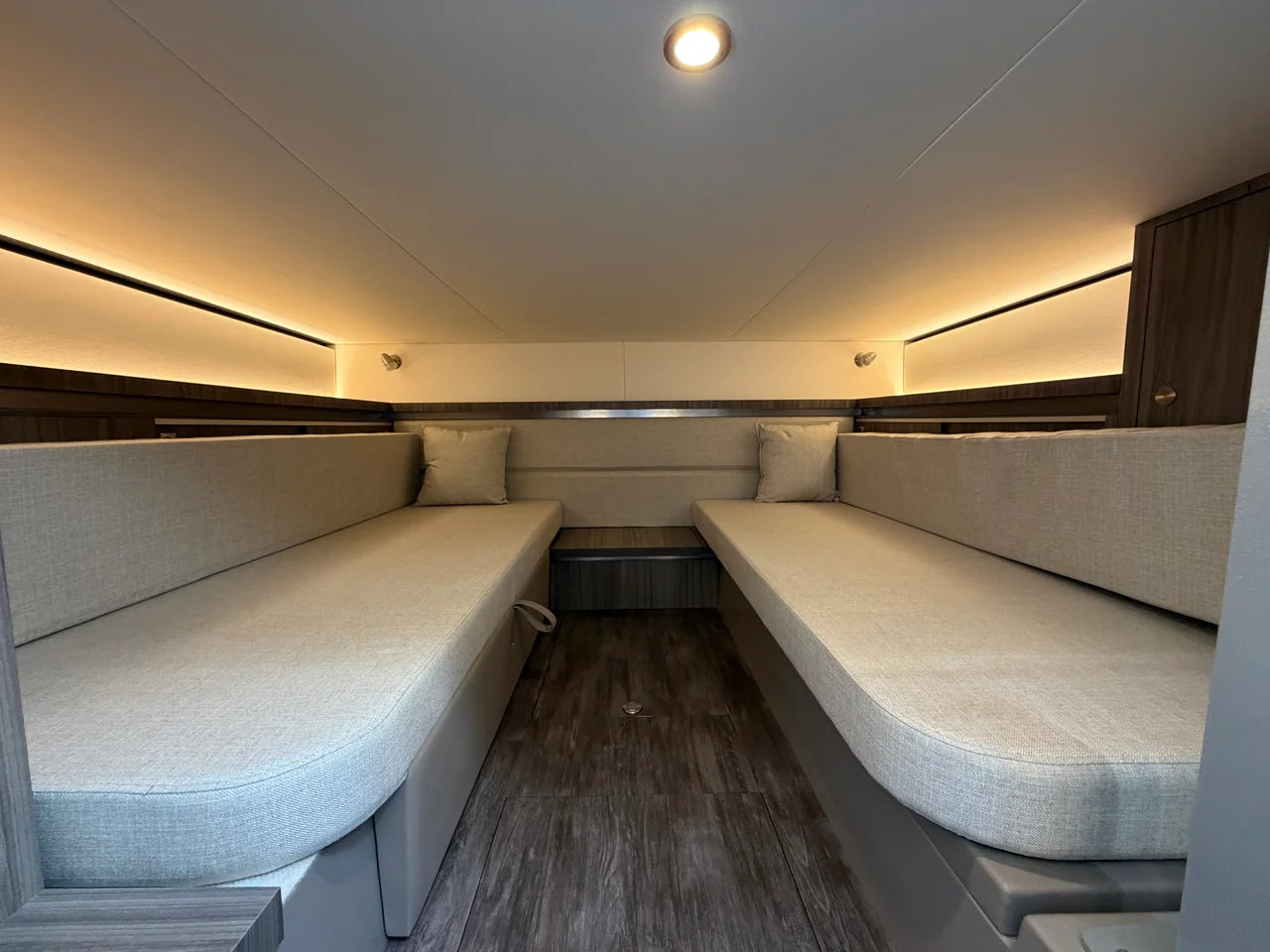 2026 Sea Ray Sundancer 320 32.0 feet, Excelsior, Minnesota #56