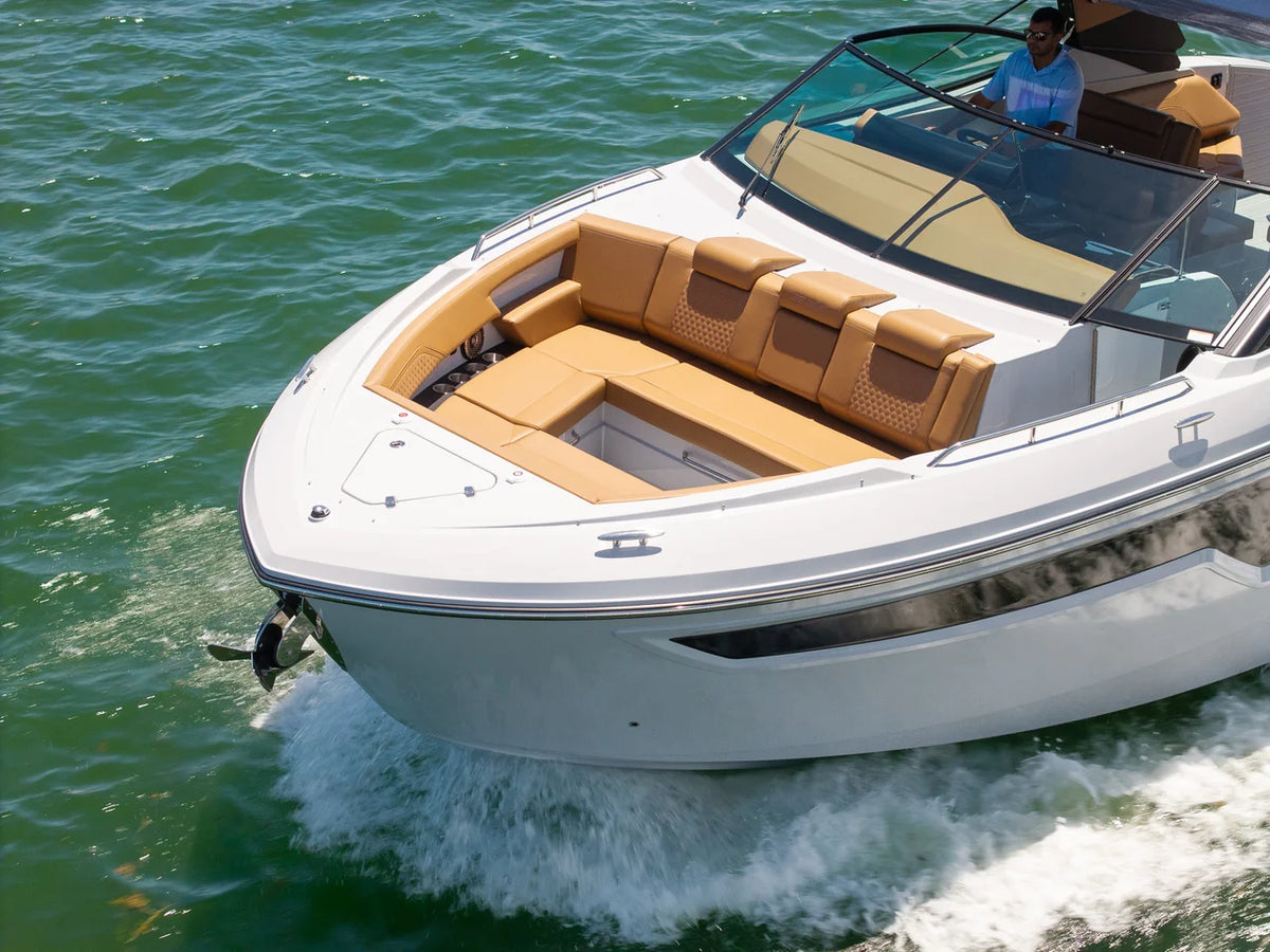 2027 Cruisers Yachts 38 GLS Outboard 38.0 feet, Miami, FL #12