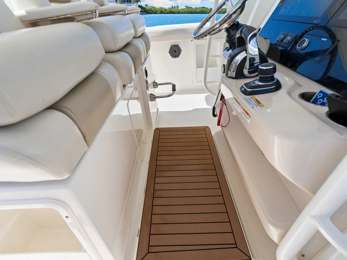2020 Boston Whaler 380 OUTRAGE 38.0 feet, Naples, Florida #14
