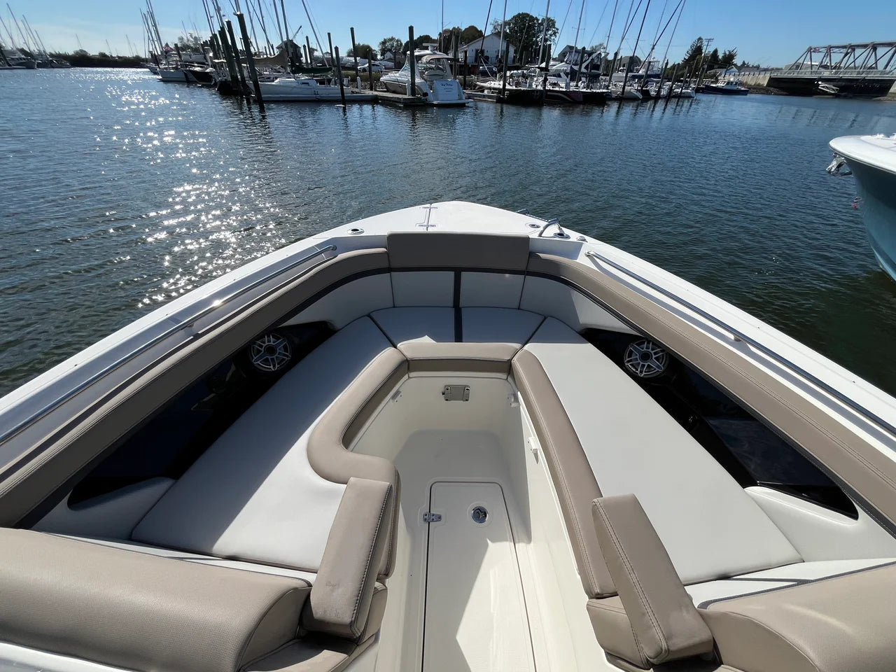 2025 Boston Whaler 330 Vantage 33.0 feet, Wakefield, RI #31