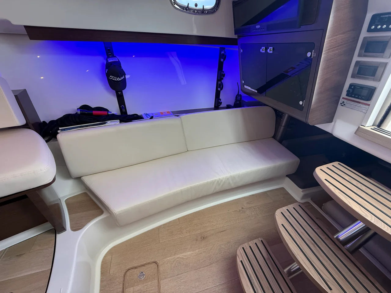 2022 Boston Whaler 345 CONQUEST 34.0 feet, Quincy, MA #19