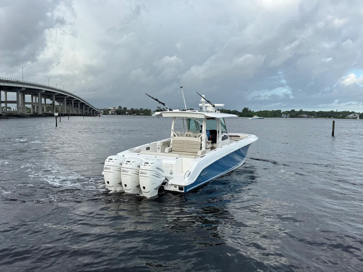 2018 Boston Whaler 380 OUTRAGE 38.0 feet, Stuart, Florida #3
