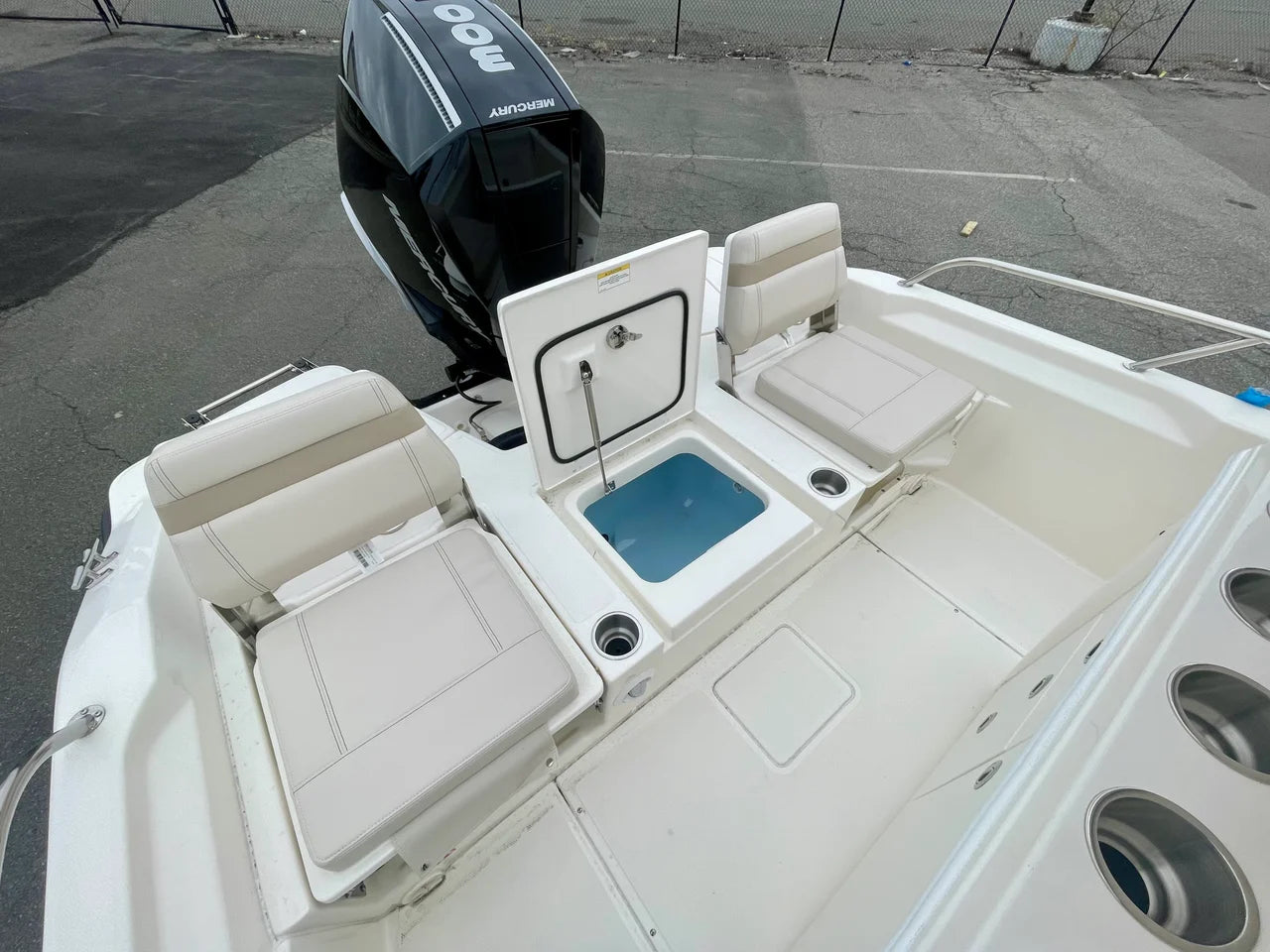 2026 Boston Whaler 250 Dauntless 25.0 feet, Danvers, Massachusetts #4