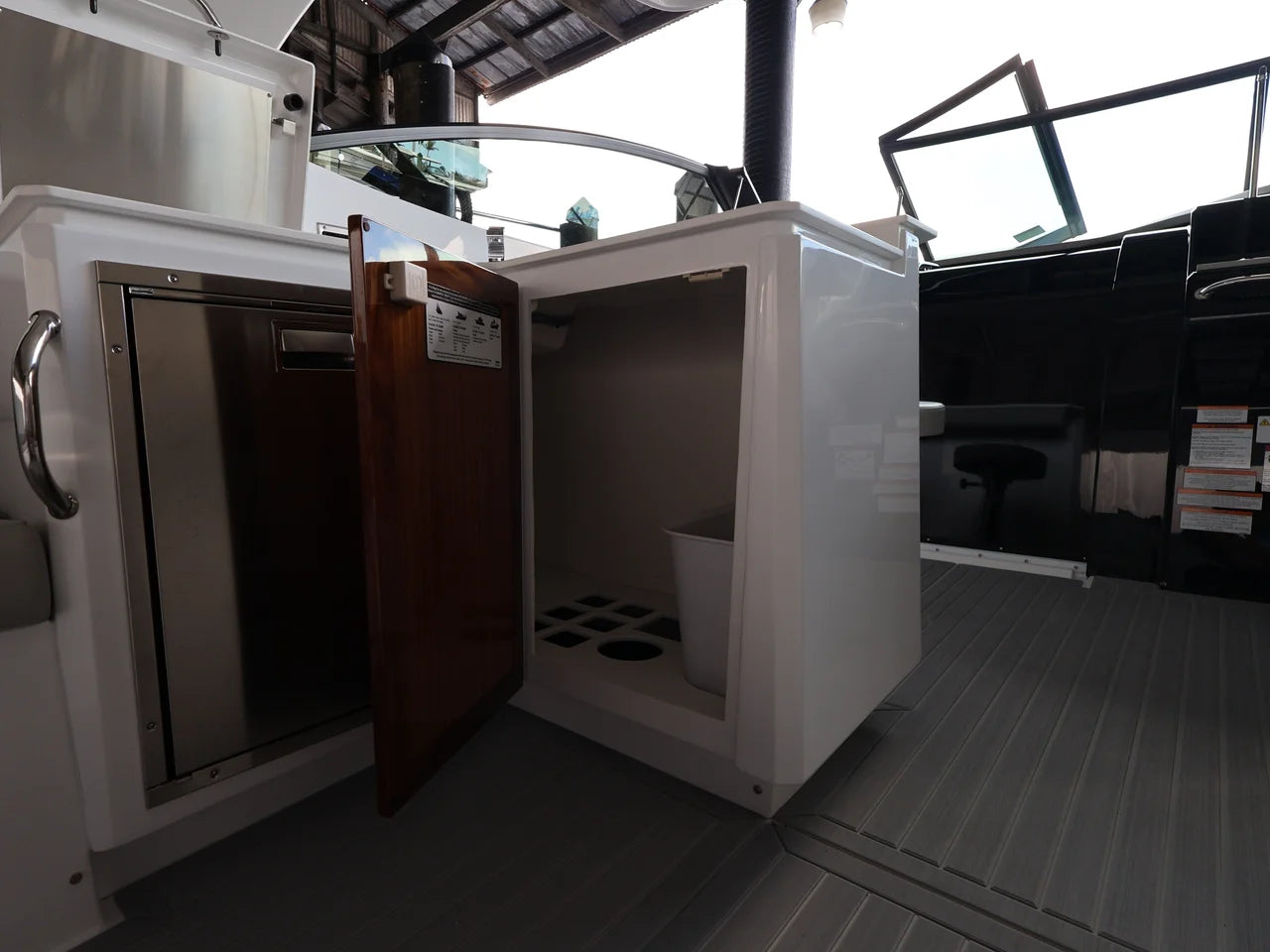 2026 Cruisers Yachts 38 GLS Outboard 38.0 feet, Naples, Florida #23
