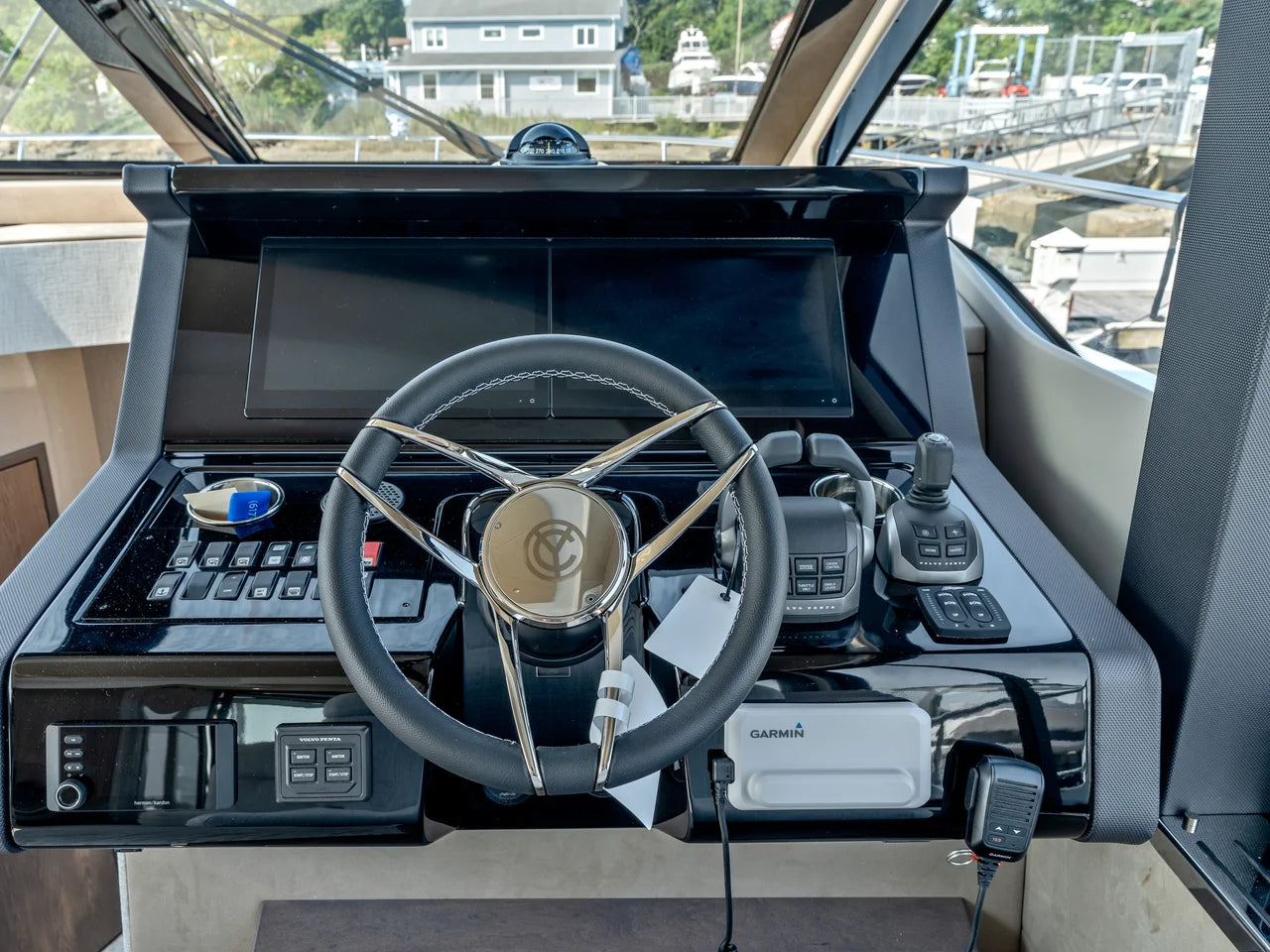 2027 Cruisers Yachts 50 FLY 50.0 feet, Quincy, MA #23
