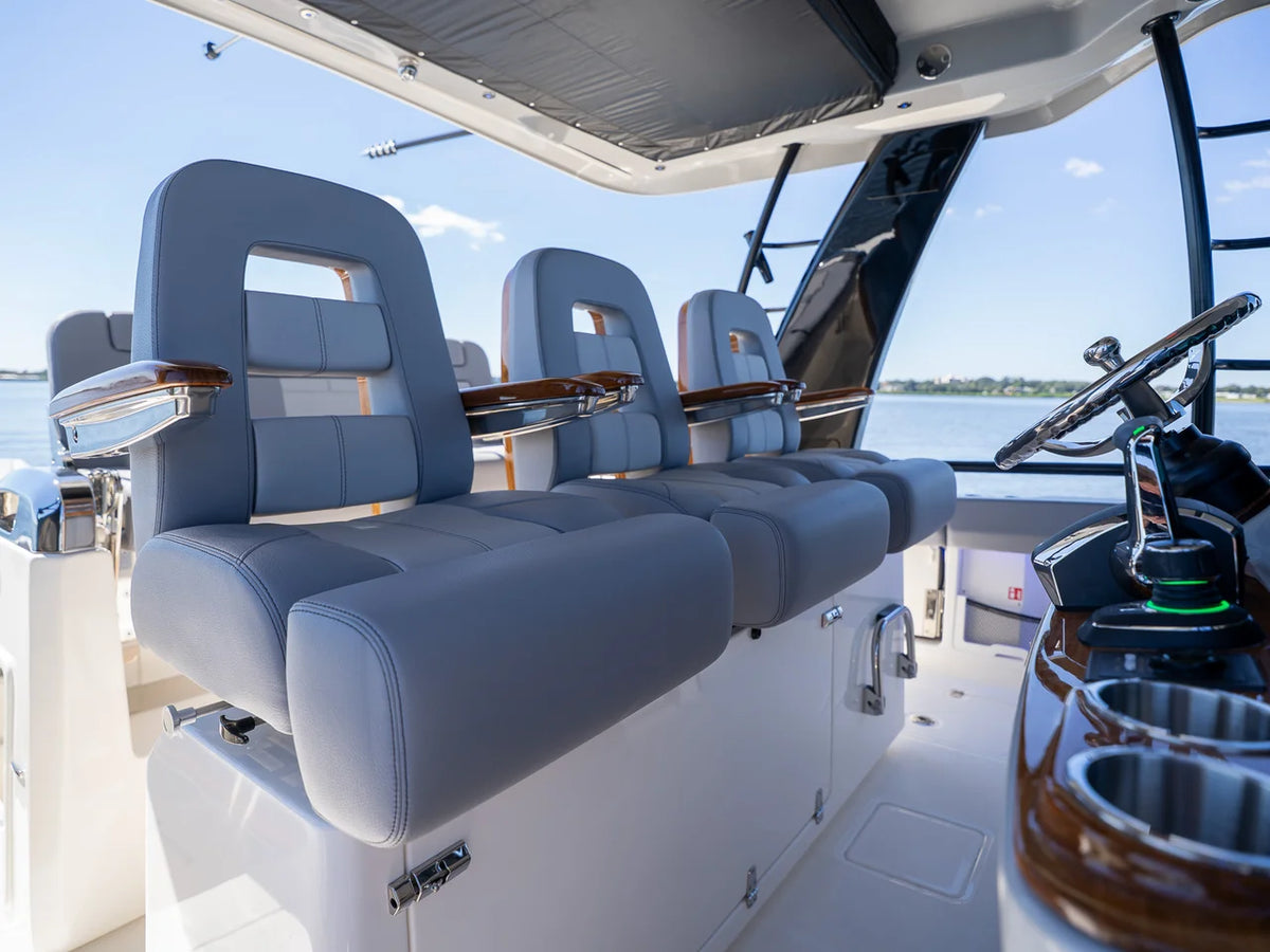2027 Boston Whaler 420 Outrage 42.0 feet, Clearwater, Florida #33