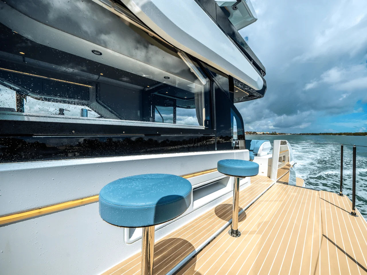 2026 Cruisers Yachts 57 FLY 57.0 feet, Jupiter, Florida #24