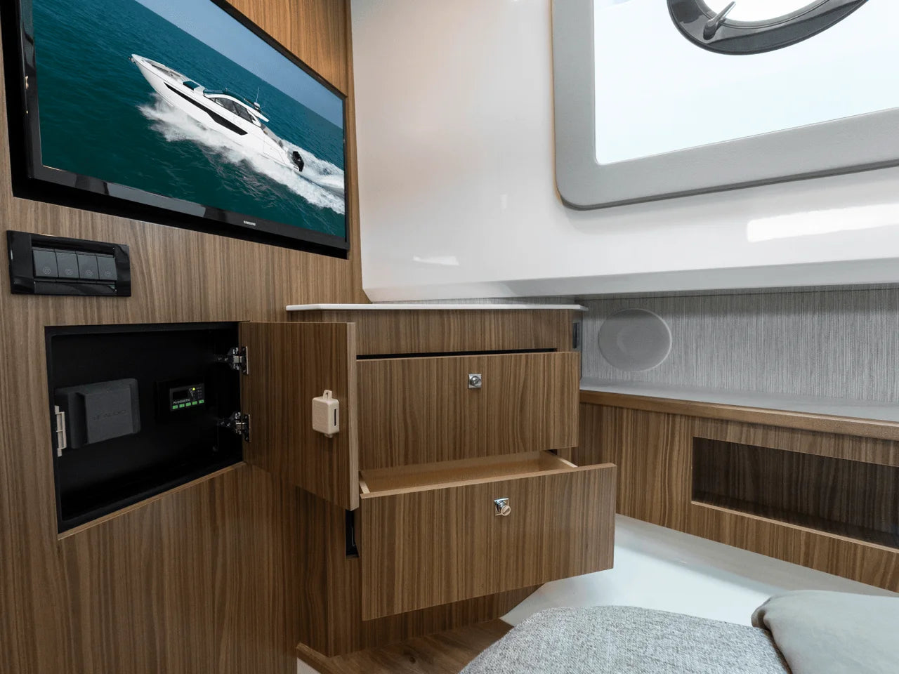 2026 Cruisers Yachts 50 GLS 50.0 feet, Inuvik, Northwest Territories #47