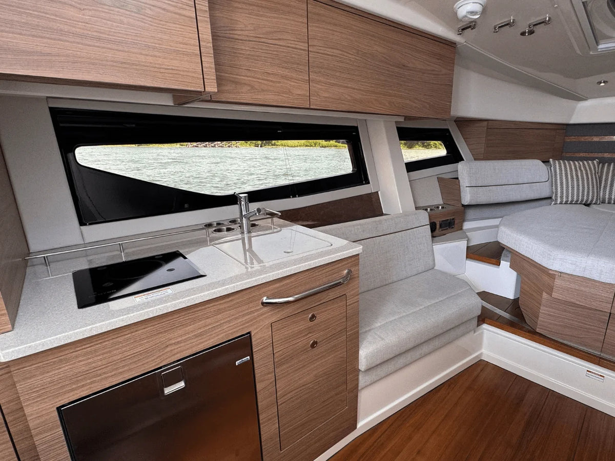 2026 Boston Whaler 365 Conquest 36.0 feet, Jupiter, Florida #37