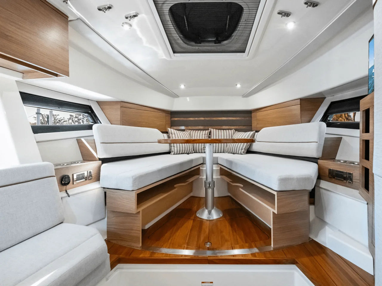 2025 Boston Whaler 365 Conquest 36.0 feet, St Petersburg, FL #90