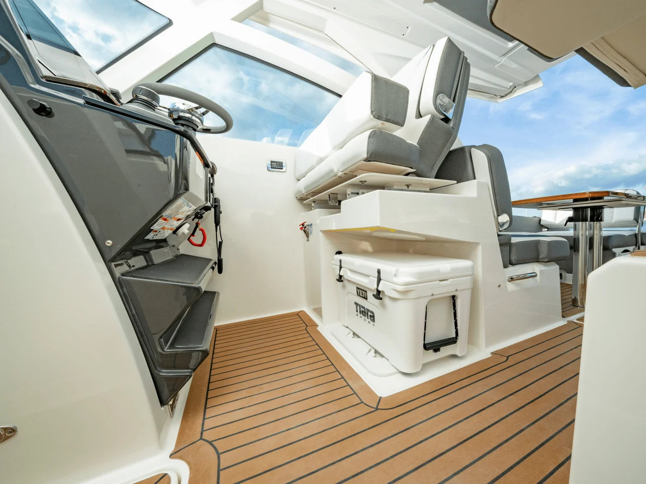 2025 Tiara Yachts LX 34 34.0 feet, Inuvik, Northwest Territories #39