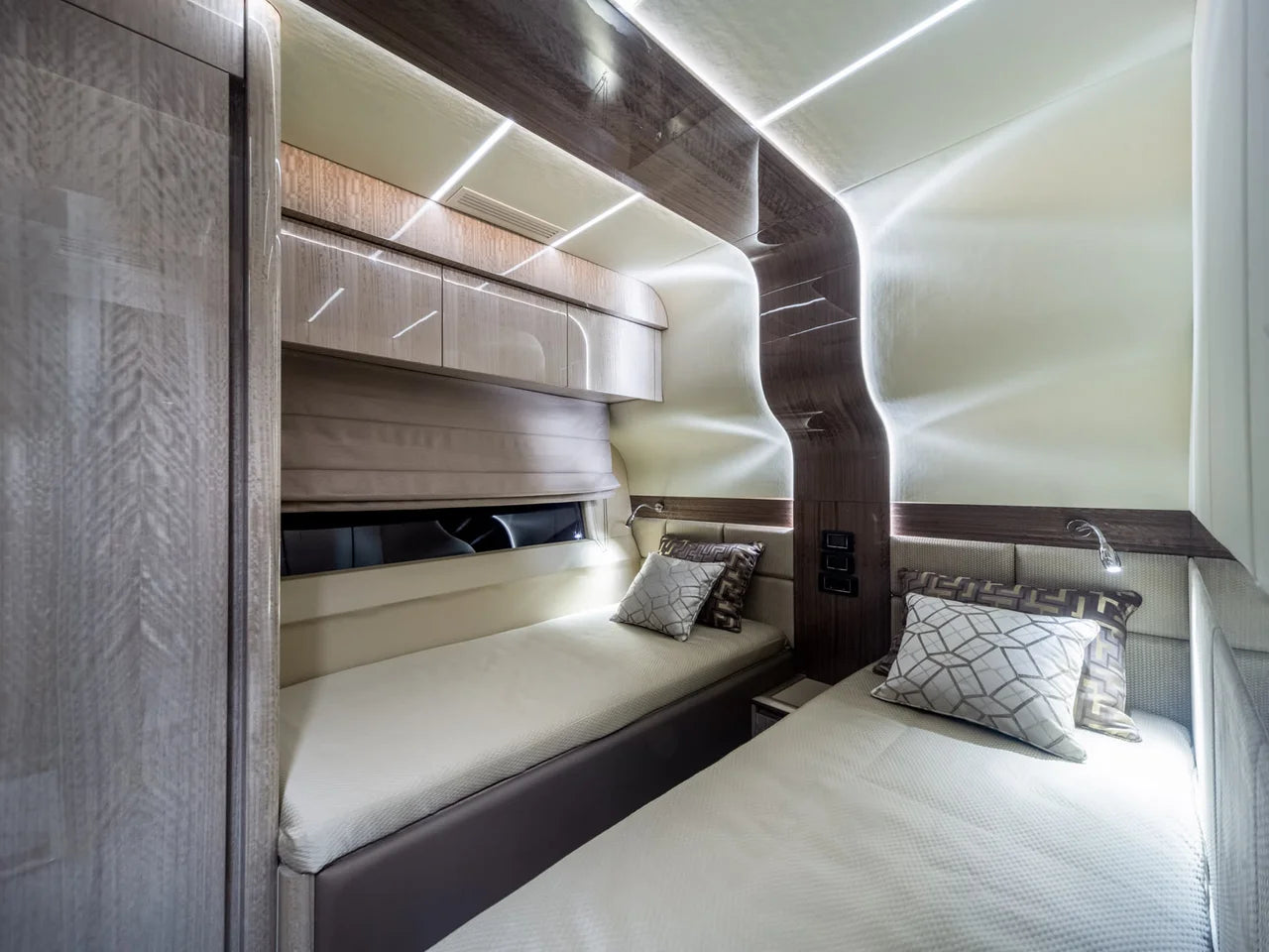 2026 Galeon 700 SKY 72.0 feet, Inuvik, Northwest Territories #61