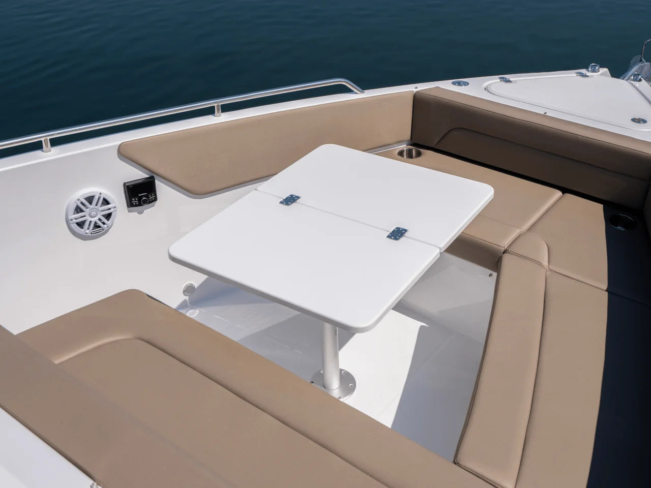 2027 Cruisers Yachts 38 VTR 38.0 feet, Clearwater, Florida #28