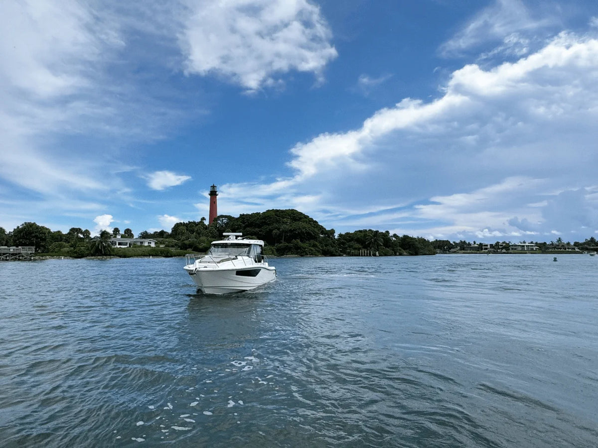 2026 Boston Whaler 365 Conquest 36.0 feet, Jupiter, Florida #3