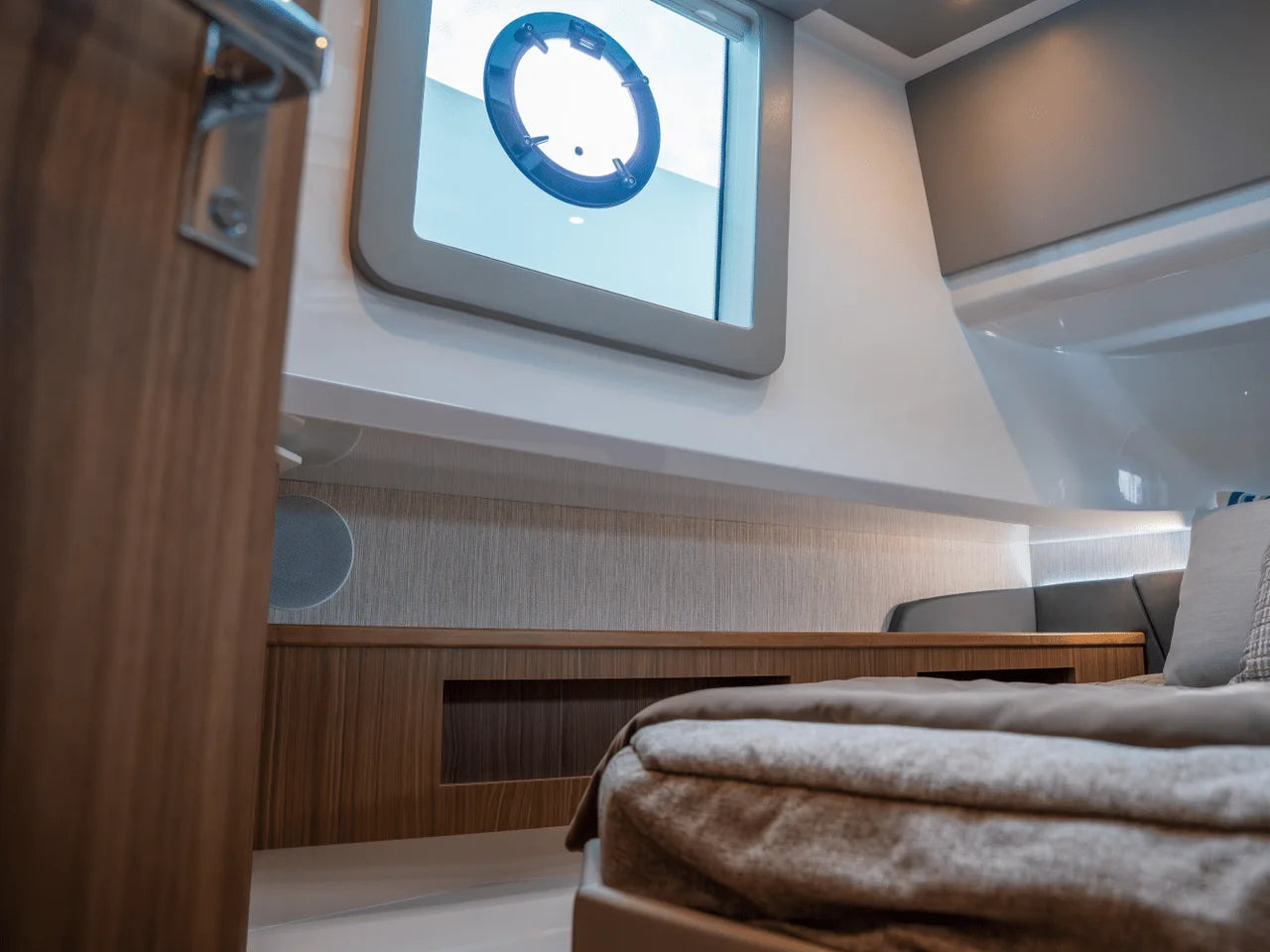 2026 Cruisers Yachts 50GLS OB 50.0 feet, Wrightsville Beach, North Carolina #41