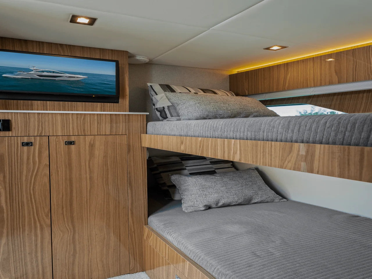 2026 Cruisers Yachts 50 Cantius 50.0 feet, Inuvik, Northwest Territories #135