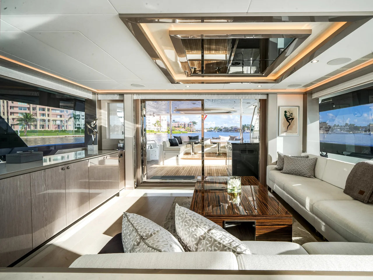 2022 Ocean Alexander 32L 106.0 feet, Boca Raton, FL #18