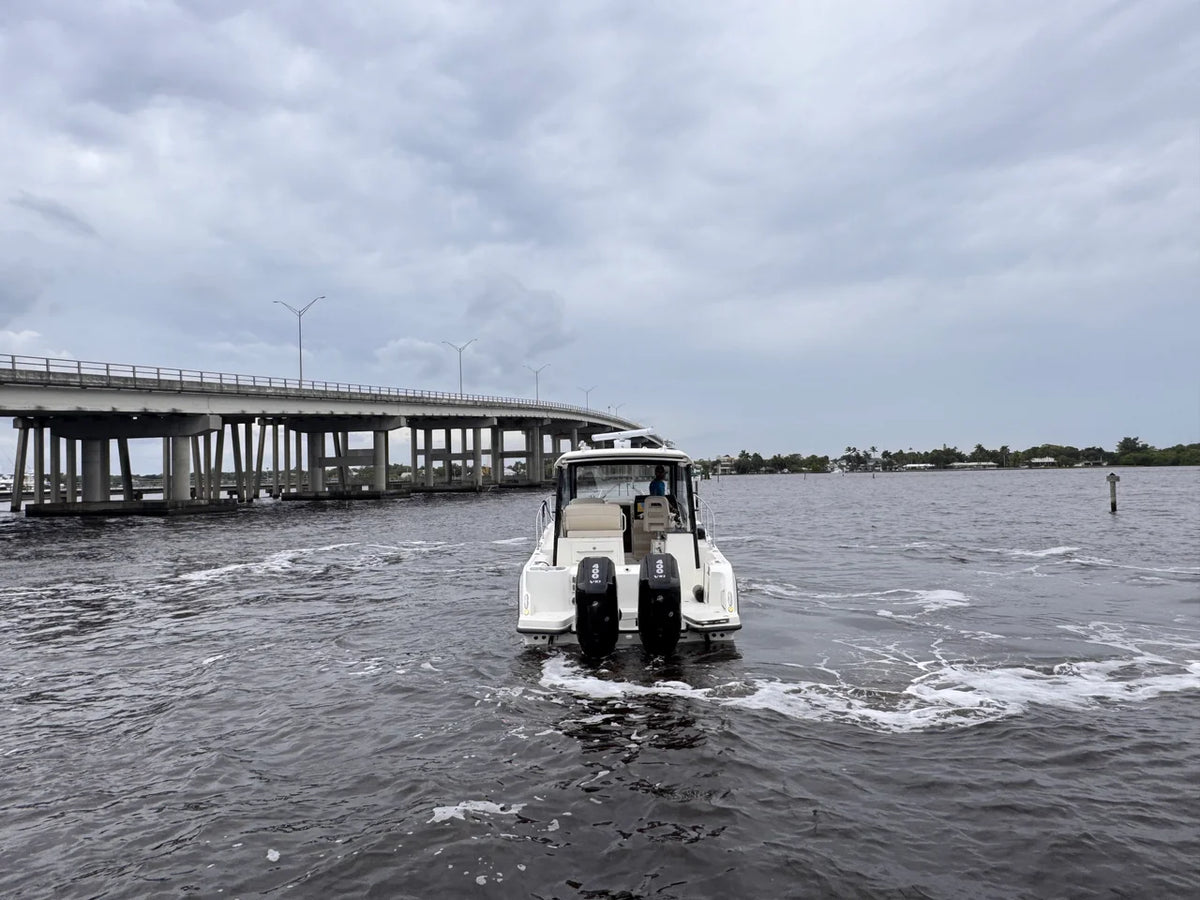 2026 Boston Whaler 325 Conquest 32.0 feet, Stuart, Florida #7