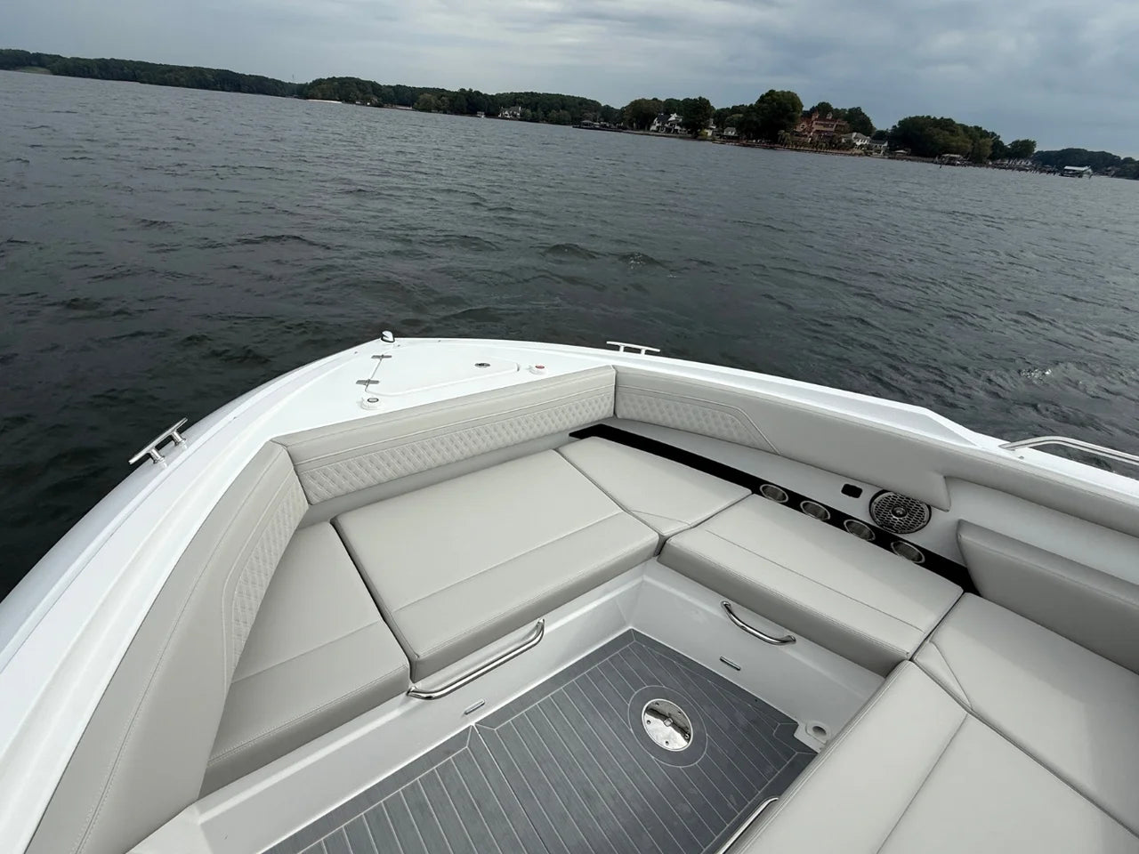 2026 Cruisers Yachts 38 GLS 37.0 feet, Lake Ozark, MO #43