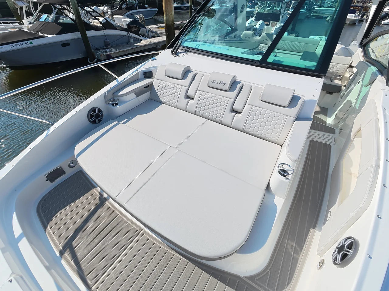 2026 Sea Ray Sundancer 320 Outboard 32.0 feet, Norwalk, Connecticut #25