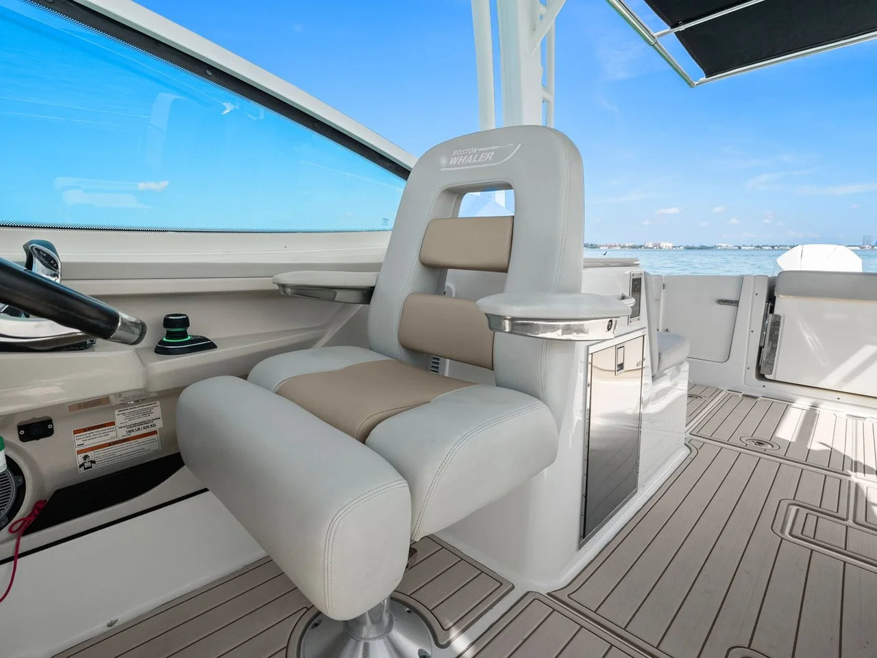 2022 Boston Whaler 280 VANTAGE 28.0 feet, St Petersburg, FL #43