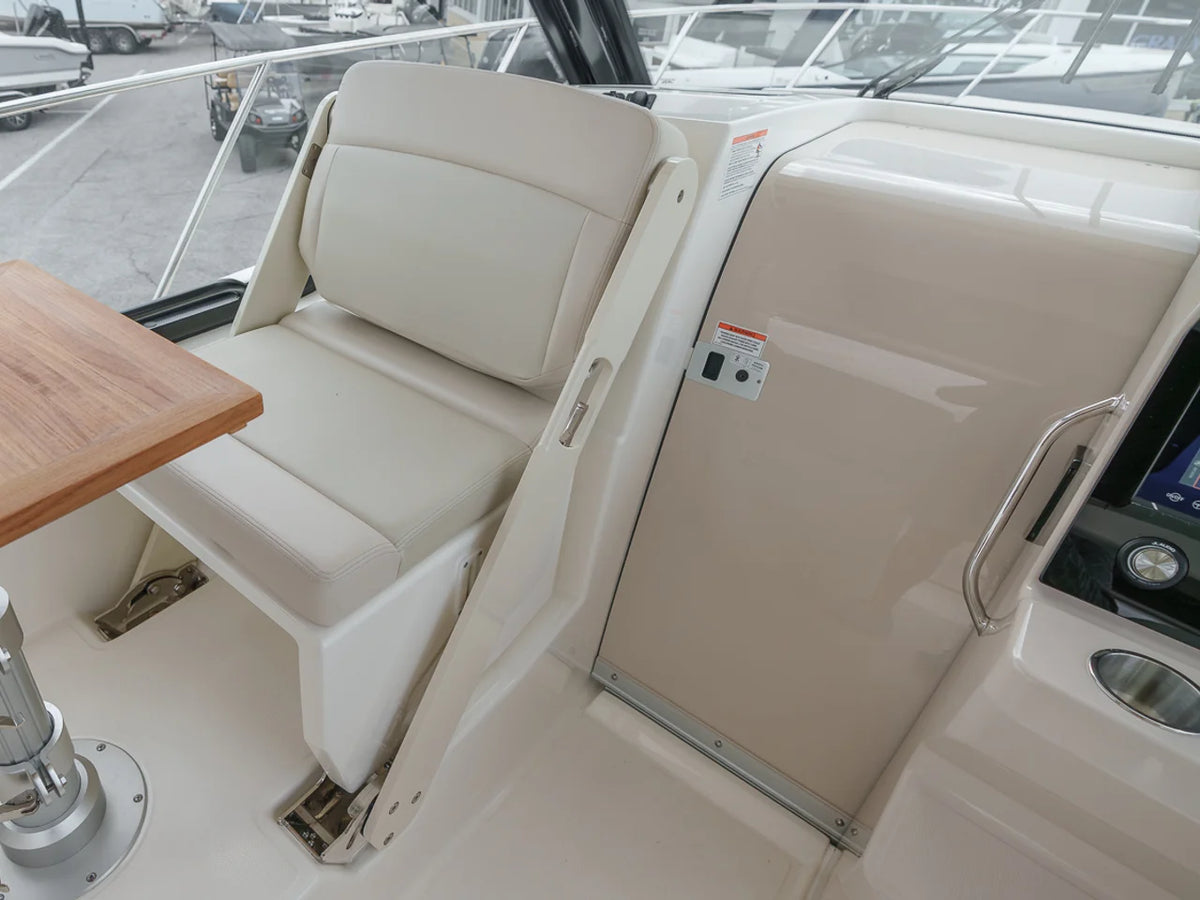 2026 Boston Whaler 325 Conquest 32.0 feet, Fort Walton Beach, Florida #42