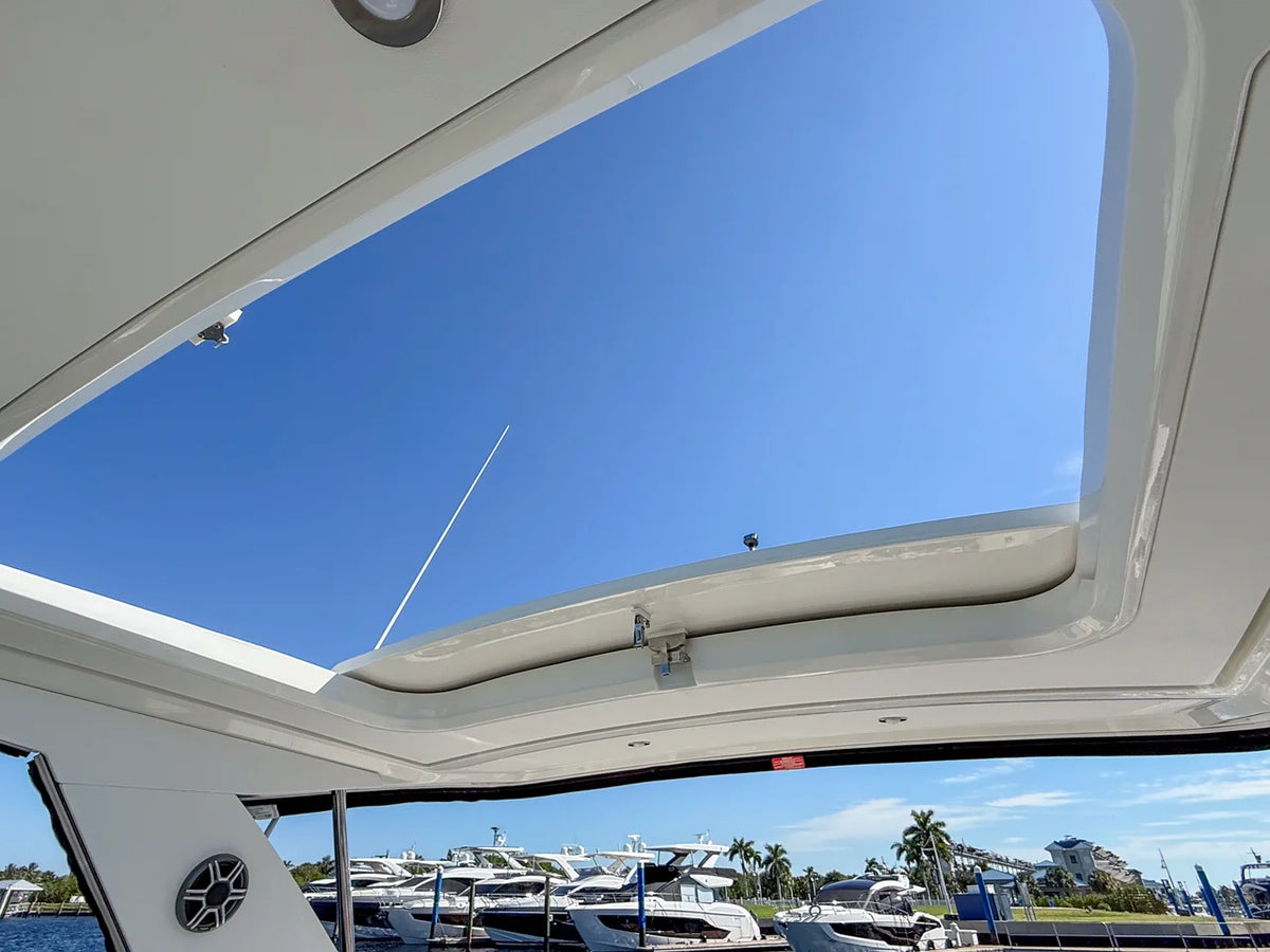 2027 Sea Ray Sundancer 320 Outboard 32.0 feet, Fort Myers, FL #11