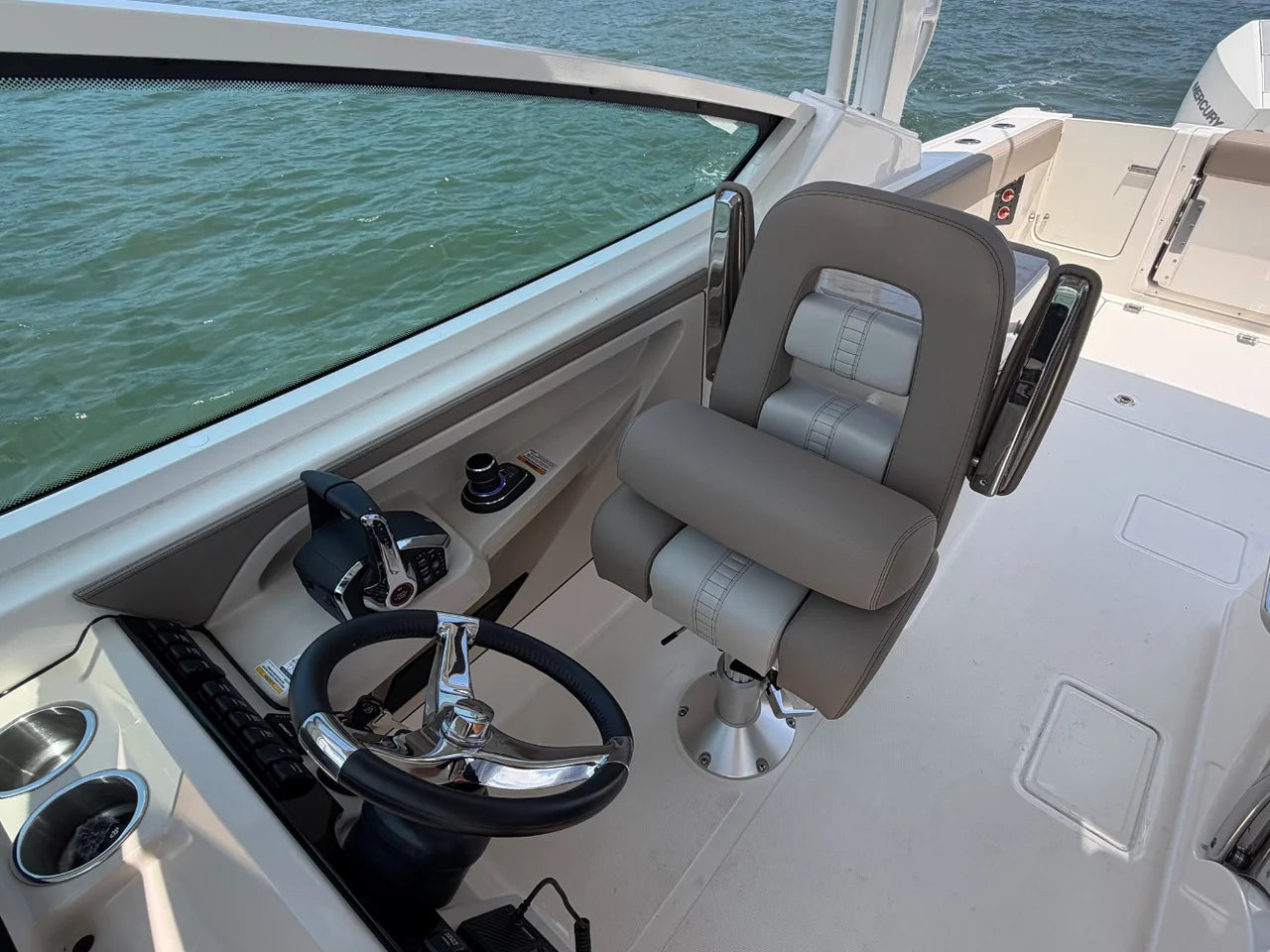 2026 Boston Whaler 280 Vantage 28.0 feet, Jupiter, Florida #21