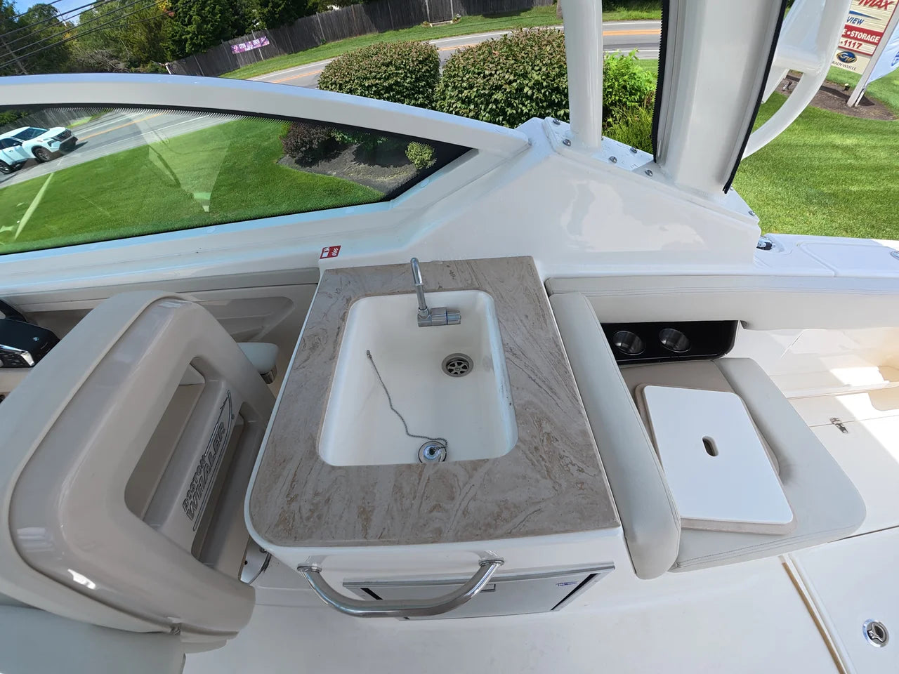 2026 Boston Whaler 280 Vantage 27.0 feet, Ocean View, NJ #11